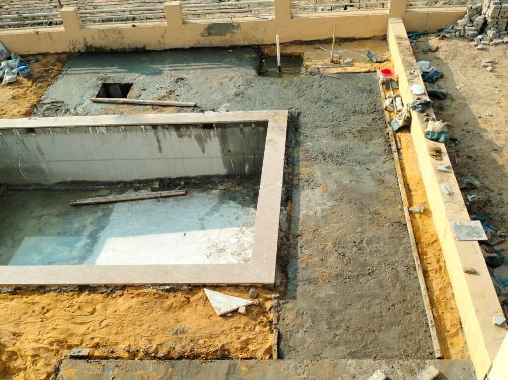 تنفيذ أعمال اللاندسكيب أثناء العمل في فيلا 6 أكتوبر